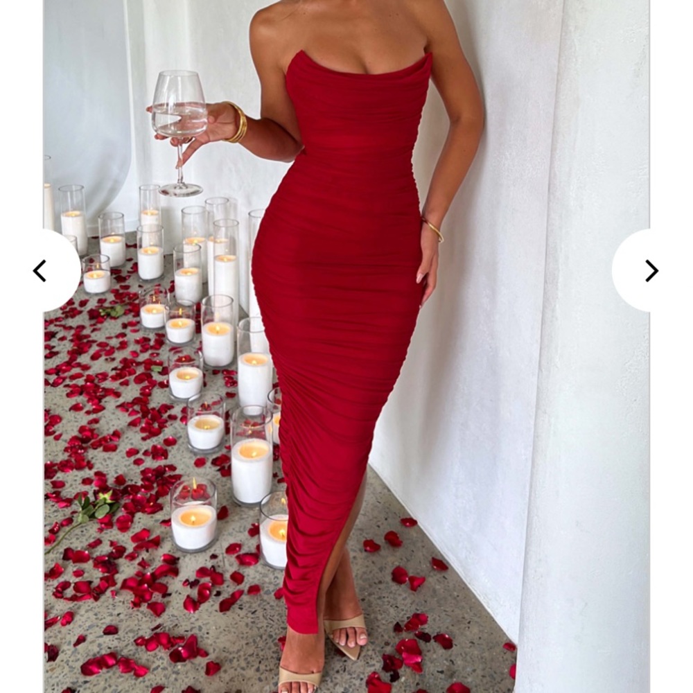 Baby boo fashion strapless , corset, rouched red dress. Extremely flattering.